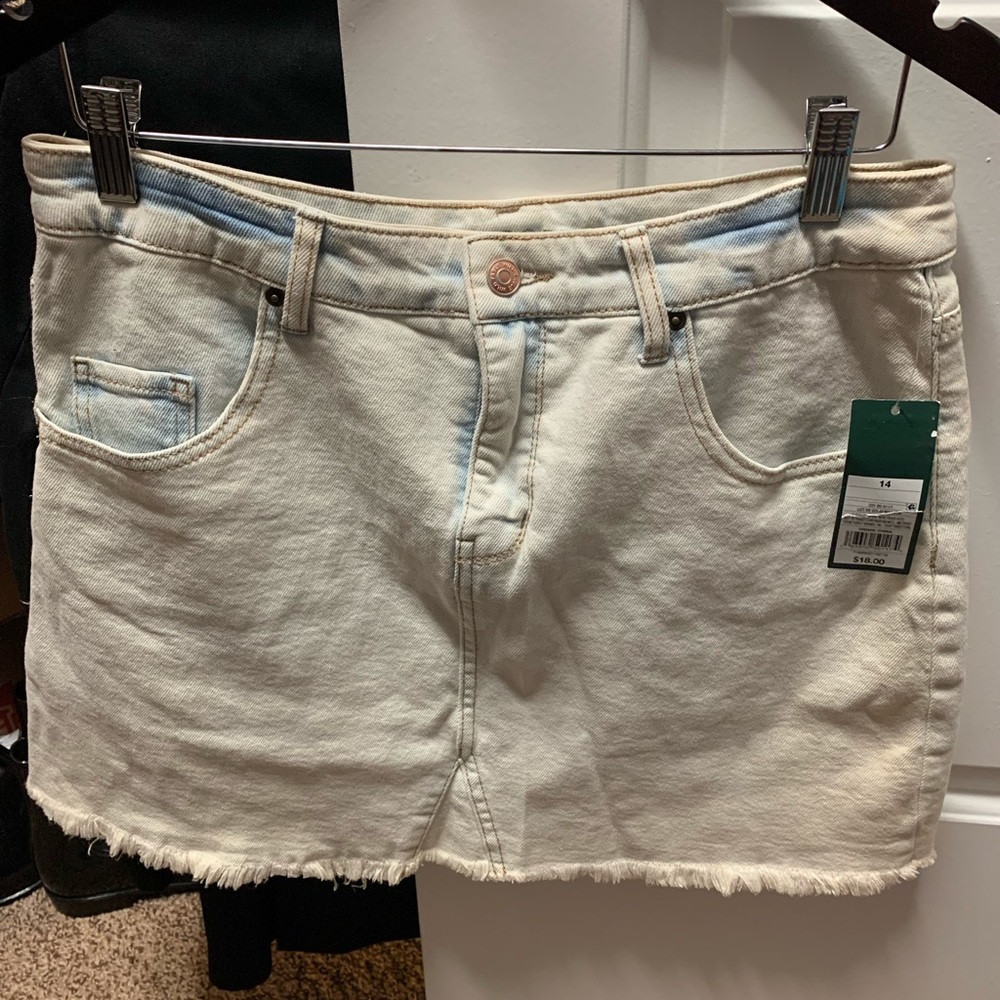 Wild fable women’s mini skirt size 14